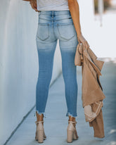 High + Mighty Distressed High Rise Skinny Sai Feel